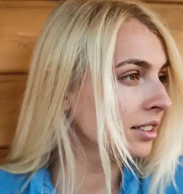 Як прибрати зморшки на лобі: ефективні методи та поради