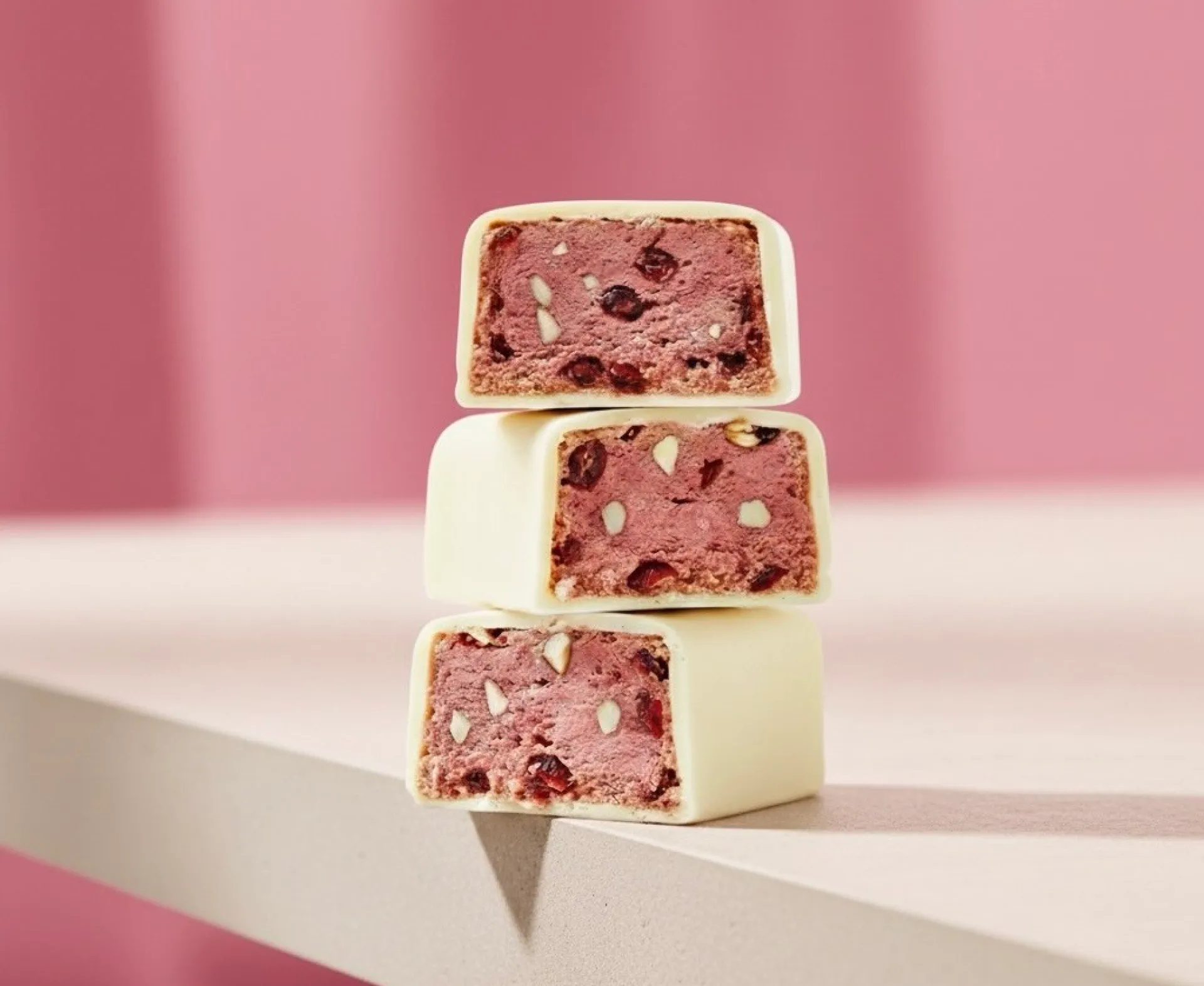 Vegan protein bar